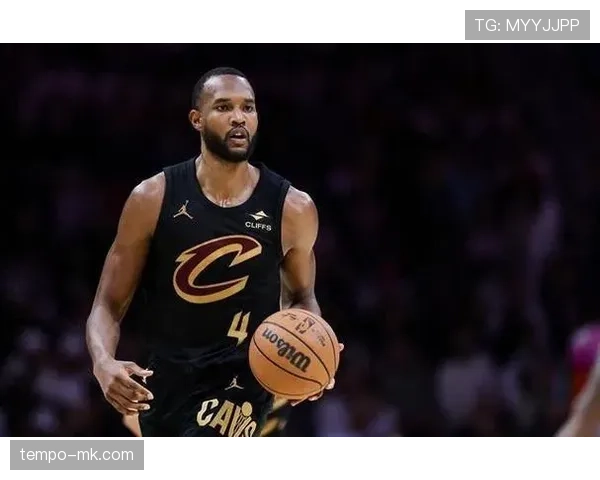 莫布里送惊天火锅成防守新星 全能表现引联盟瞩目