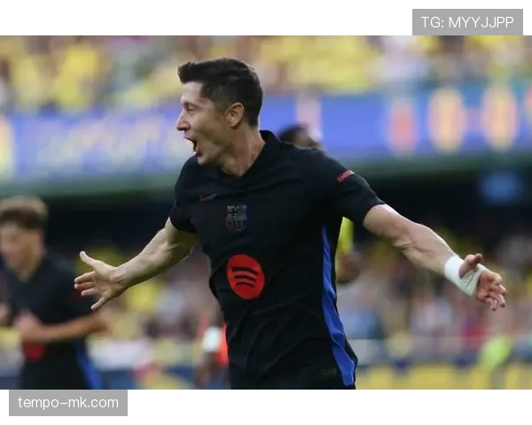 西甲球员积极互动共谋新合作，备战赛季挑战取得亮眼开局