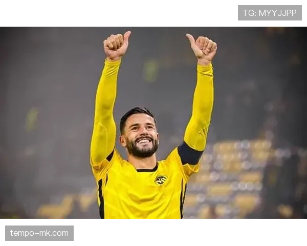 里昂攻防兼备持续进化,强势展现争冠竞争力 里昂攻防兼备持续进化,强势展现争冠竞争力